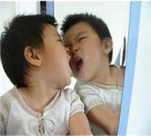 孩子患上抽动症是什么原因引起的?